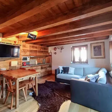 Petit Anna - Rifugio In Mezzo Alle Montagne Apartment