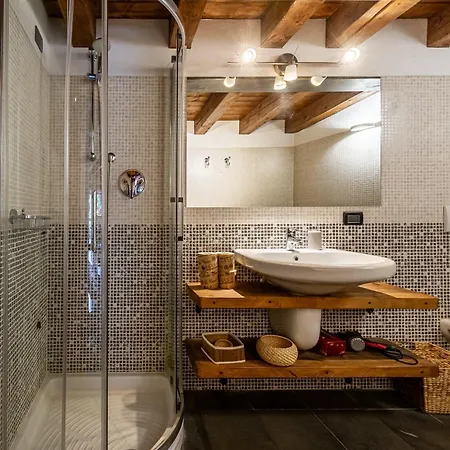 Petit Anna - Rifugio In Mezzo Alle Montagne * La Thuile