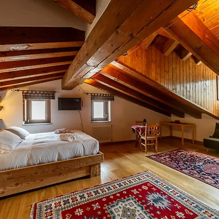 Petit Anna - Rifugio In Mezzo Alle Montagne La Thuile