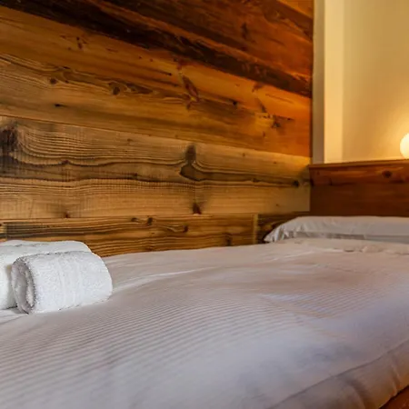 Petit Anna - Rifugio In Mezzo Alle Montagne * La Thuile