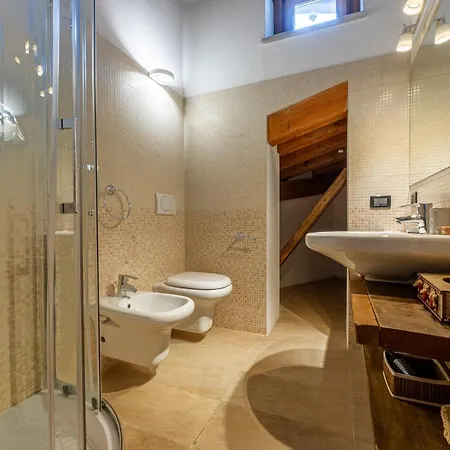 Petit Anna - Rifugio In Mezzo Alle Montagne Διαμέρισμα La Thuile